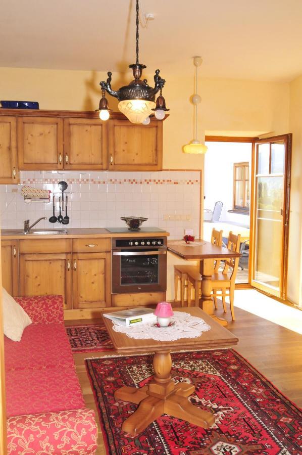 Gaestehaus Turm Wachau Weissenkirchen in der Wachau Room photo